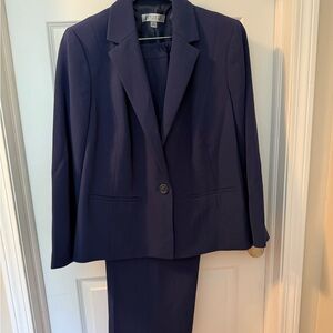 Kasper Navy Blue Women's Blazer and pant Set - 16W